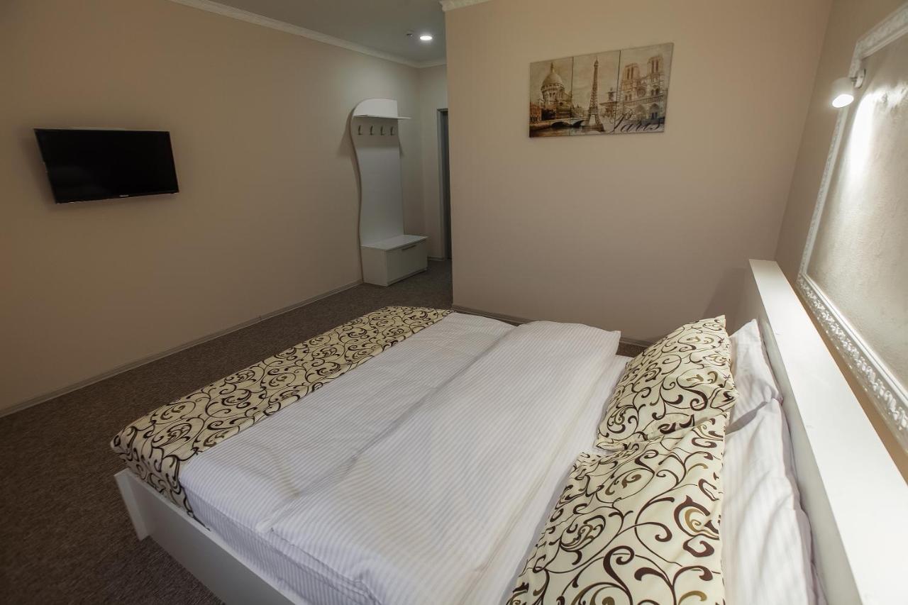 Hotel Золота Гора à Starunya Extérieur photo