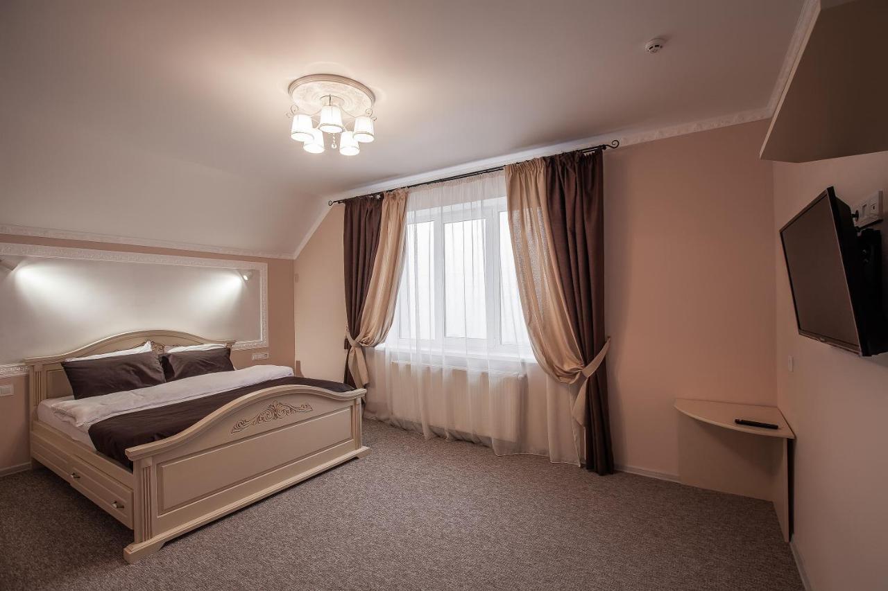 Hotel Золота Гора à Starunya Extérieur photo